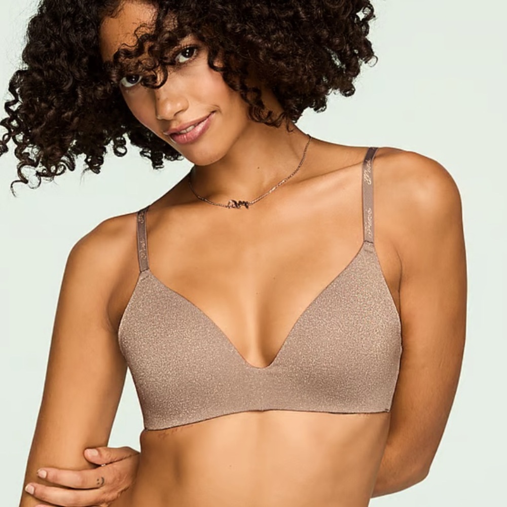 NWT!! Victoria Secret Pink wear everywhere wireless push up bra- size 34B